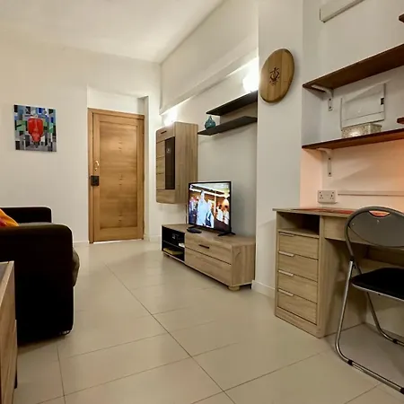 Taz-zebbuga Maisonette - Bugibba,