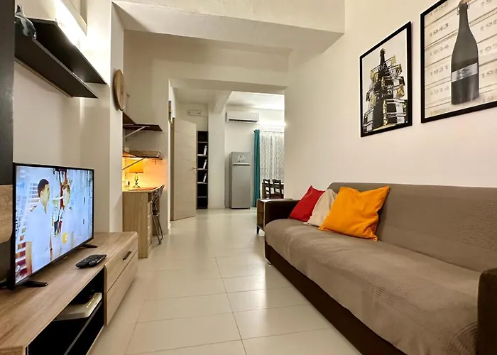 Taz-zebbuga Maisonette - Bugibba,